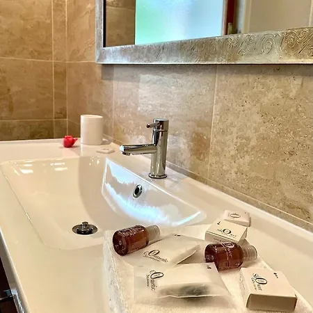 Al Poggio - Luxury Bed & Breakfast